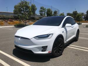 2016 Tesla Model X 60D – FREE SUPERCHARGING WITH WARRANTY (Lake Forest) $61000
