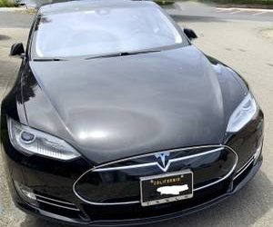 Tesla Model S 85 2015 LOW miles $44100