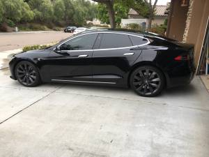 2017 Tesla Model S 75 (San Marcos) $56000