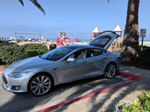 Tesla Model S Signature Performance (Glendora) $40000