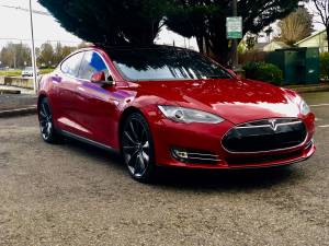 2016 Tesla Model S 85 Auto Pilot, Park Assist! (Portland) $48500