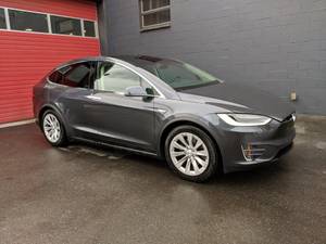 2016 Tesla Model X 90D, 16k, Autopilot, Grey/Black, 7 Psngr (Paramount Motors NW – 65+ EV’s in Stock) $69995