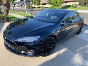 2015 Tesla Model S 60 Sedan 4D AutoPilot Upgrade Turbine Wheels (Fullerton) $41990