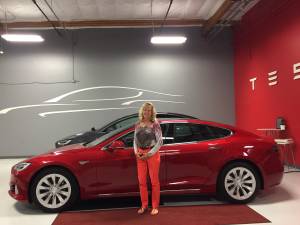 2016 Tesla S75 lease buy out (Pacific Beach) $756