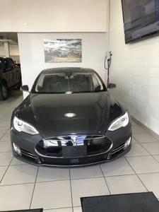 2015 TESLA 85KWH Model S AWD – LIKE NEW – LOCAL BC – NO ACCIDENTS (ZERO DOWN WITH APPROVED CREDIT  – BEST FINANCE TEAM IN TOWN) $69995