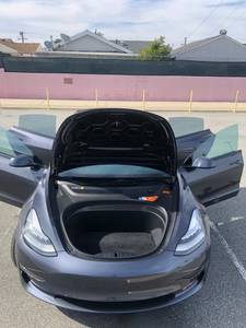 2018 Tesla Model 3 Long Range w/ Enhanced Autopilot RWD $52000