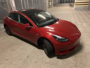 Tesla Model 3 Dual Motor with 2000 miles and FSD – MOVE SALE (downtown / civic / van ness) $52900