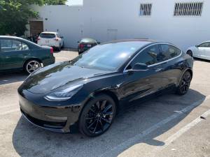 2018 Tesla Model 3 (Long-Range battery, RWD, EAP, Premium Int.) Black (SOMA / south beach) $46000