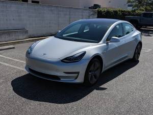 2018 Tesla Model 3 Long Range Rear-Wheel Drive – Silver – 8K Miles (Rancho Palos Verdes) $46000