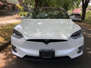 2017 Tesla X 90D, LOCAL, ONE OWNER, NO ACCIDENT (Contact Ash 604-700-6264) $105000