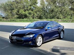 2015 Tesla Model S 85D |Local Vehicle|Premium Interior & Lighting Pkg| (CALL/TEXT GARY @ (604)723 6828) $63888