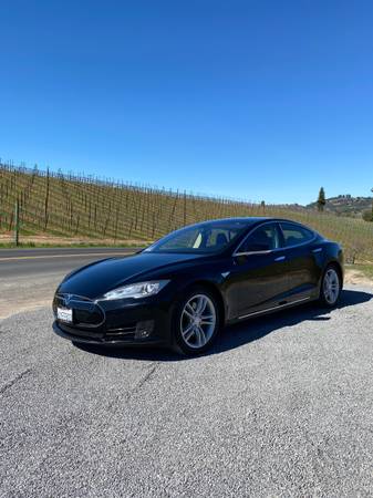 Tesla Model S- excellent condition, low miles