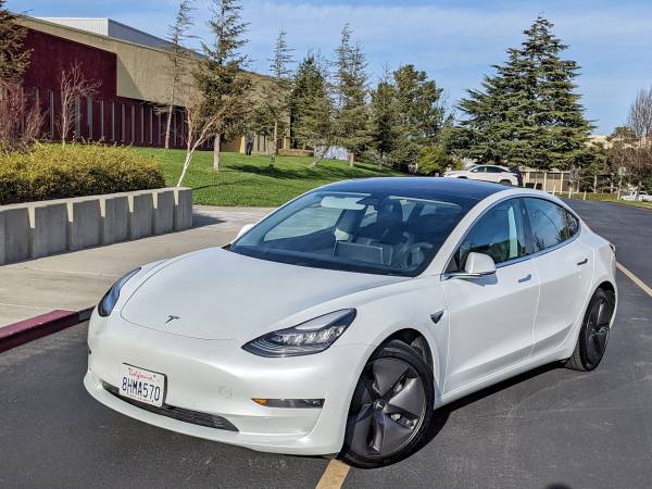 Tesla Model 3 Long Range Dual Motor Enhanced Autopilot