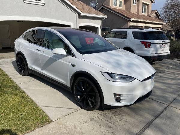 2021 Tesla model x long range plus 6 seats