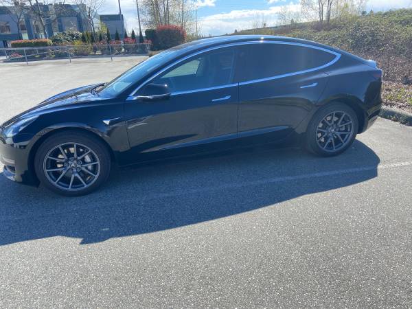 2019 Tesla Model 3 SR+ Black