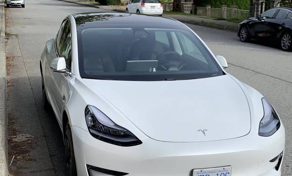 2019 Tesla Model 3 SR+ RWD low Kms by owner with premium connectiv