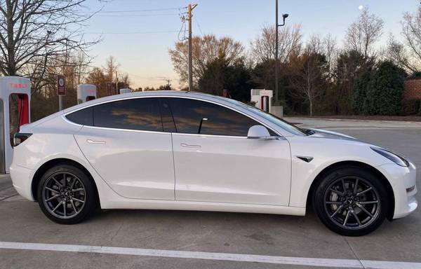 2018 Tesla Model 3 Long Range with FSD BETA installed lifetime