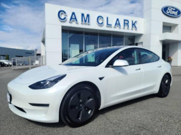No PST Tax – 2021 Tesla Model 3 Standard Range RWD (White)
