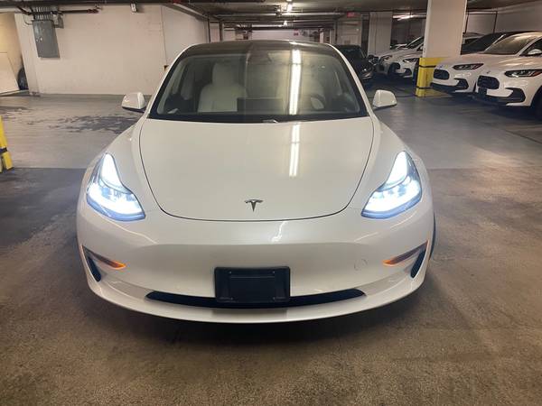 2021 Tesla Model 3,Standard Plus,No PST,Special Rim,1 owner NoAccident