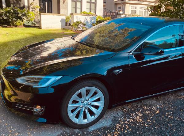 2019 Tesla Model S- like new!