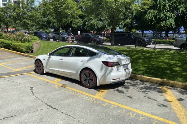 2020 Tesla Model 3 SLR plus