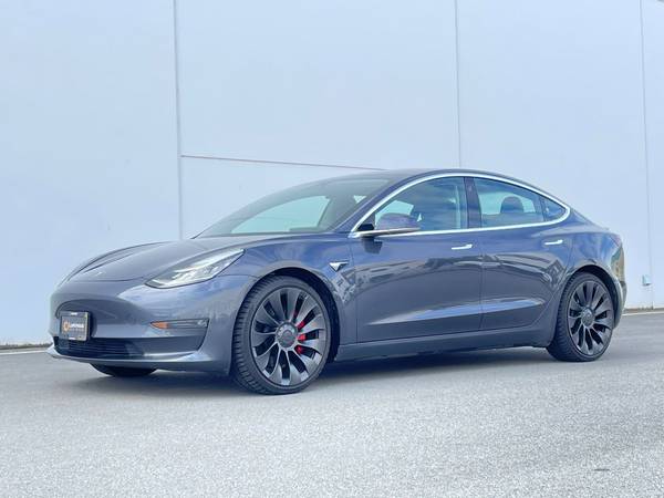 2018 TESLA MODEL 3 PERFORMANCE -ONLY 5% GST ** NO ACCIDENTS!! **